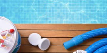 Analyzing Swimming Pool Cleaning and Maintenance Services