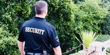 Things to look for when choosing a security Edmonton company