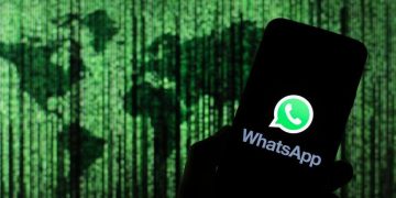 How To Hack Someone’s WhatsApp Message Secretly