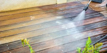 How To Pressure Clean Your Deck: Dos And Don'ts