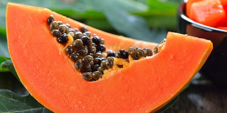Papaya Uses, Benefits, Side Effects and More!