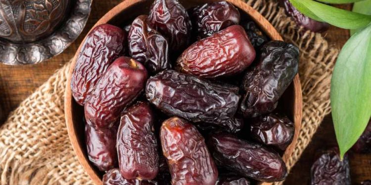 Eating date fruit increases sexual performance, libido